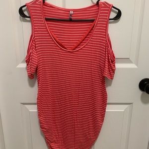 Open shoulder Maternity Tee